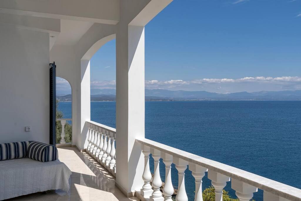 Laconian Collection Villa Big Blue Mavrovúni Kültér fotó